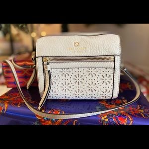 Cream Kate Spade cross body bag